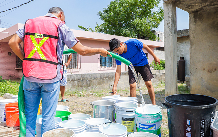 Distribuyen más de 10 millones de litros de agua en NL 1 300466199 1181688515725185 733073911861737692 n