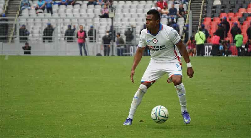En debut del 'Potro' Gutiérrez, al fin gana Cruz Azul 4 CRUZ AZUL 4