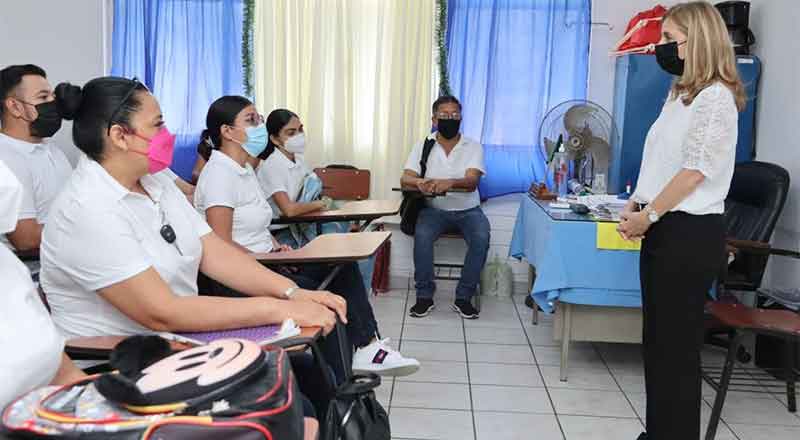 Inicia DIF Tampico cursos de enfermería, repostería y belleza 1 DIF TAMPICO 2