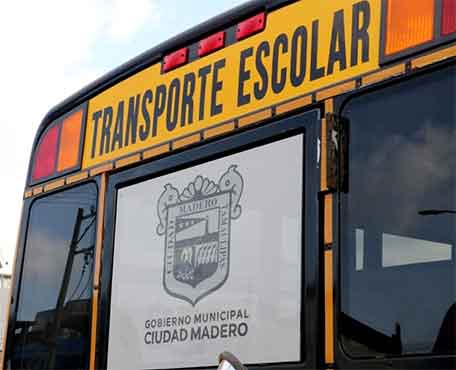 Pone en marcha Adrián Oseguera transporte escolar gratuito 1 MADERO 2 14