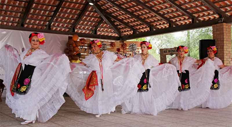 Festeja DIF Matamoros 'Día de los Abuelos' con tema de vaqueros 1 MATAMOROS 2 3