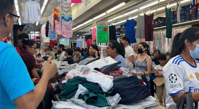 Vive NL la locura de las compras de pánico por regreso a clases 1 MONTERREY 2 1