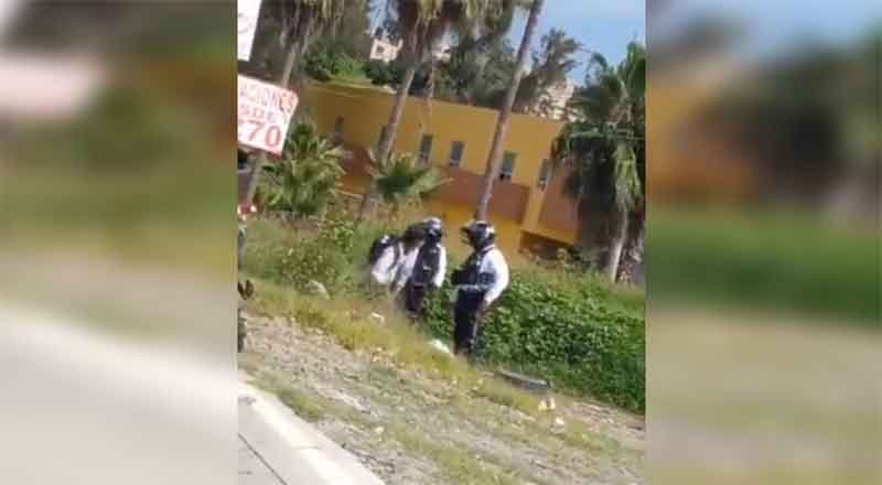 POLICIAS