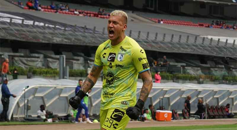 En debut del 'Potro' Gutiérrez, al fin gana Cruz Azul 5 QUERETARO