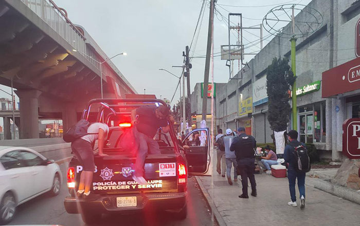 Usan patrullas para mover pasajeros ante suspensión de Ruta 131 1 pl
