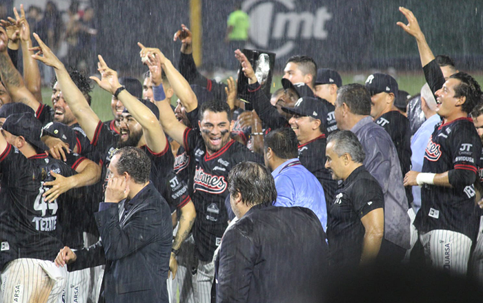 Regresan, sepultan al toro y se coronan en Zona Norte 5 302543123 417604620462545 9193750548060444196 n
