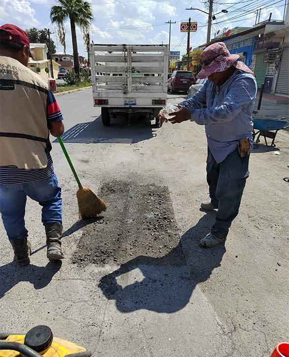 Aplica municipio 156 toneladas de asfalto para bacheo en Reynosa 1 BACHEO 2