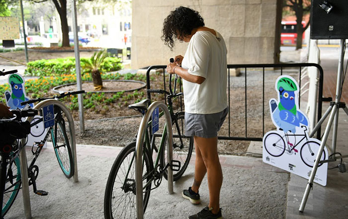Lanza Monterrey programa de Biciescuelas y Biciestacionamientos 1 bic