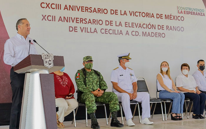 Encabeza Adrián Oseguera Kernion un municipio con historia y esperanza 1 cds