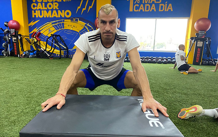 Entrena Tigres bajo techo 2 na 1