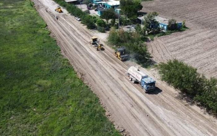 Rehabilitan acceso a ejido 6 de enero en Río Bravo 2 rb 2