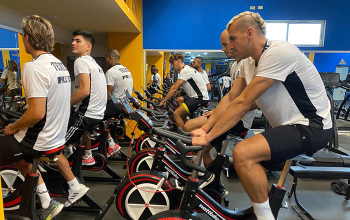 Entrena Tigres bajo techo 3 tei