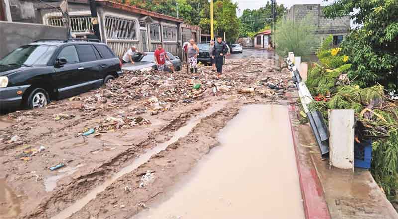 Fluye ayuda para Coahuila y Sinaloa por 'Javier'; van 7 decesos 1 tormenta Javier 1