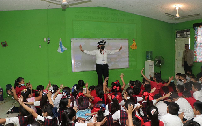 Imparten cursos de vialidad a estudiantes de primaria en Nuevo Laredo 2 310627033 665688748231276 7309821215552677086 n