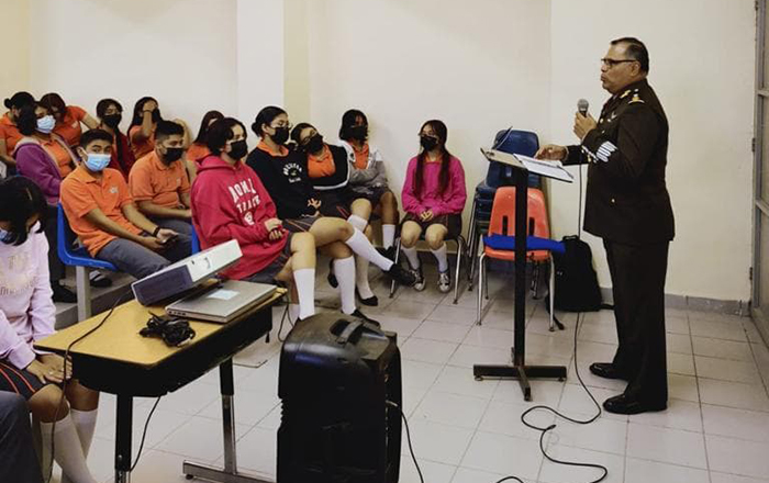 Militares orientan a 120 universitarios 1 310834666 414235797546419 7393261113907348415 n