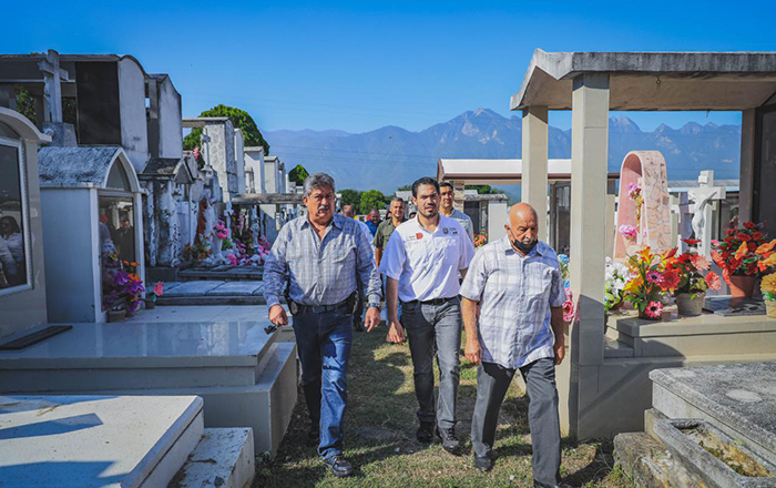 Panteones en Santiago están listos para el Día de Muertos 1 313039550 705800254213977 7862464491933827496 n