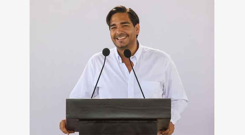 'Cuiden su salud y no abandonen sus sueños': Carlos Peña 2 ALCALDE 1