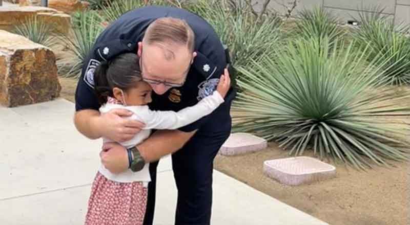 Niña se reencuentra con oficial de migración que la trajo al mundo 3 ALEXA 3