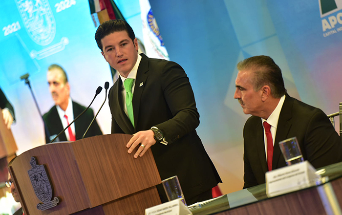 Construye César Garza Villarreal la Gran Ciudad de Apodaca 2 IMV 1981