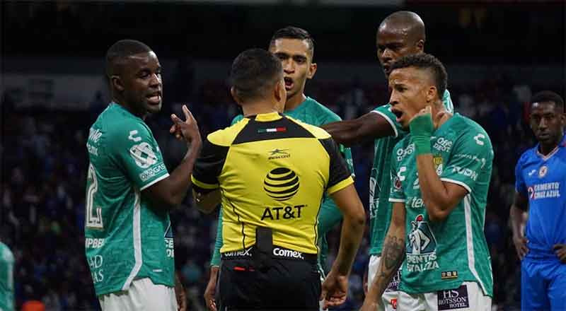 Cruz Azul avanza a cuartos tras vencer a León 3 LEON 2