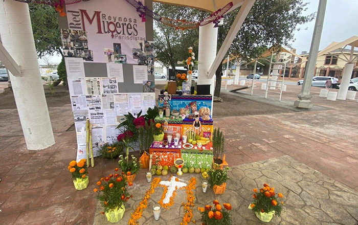 Recuerdan con altar a comunicadores de Reynosa 2 308140369 1790680517955955 6217459356384331169 n