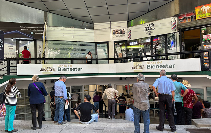 Arranca cobro de Pensión del Bienestar con largas filas; anuncian apoyo 1 314466845 1552208125208259 8645804232420971107 n