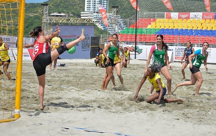 Socorro Valenzuela hace historia en Handball de Playa 1 316731552 900389671126868 350420134750168506 n
