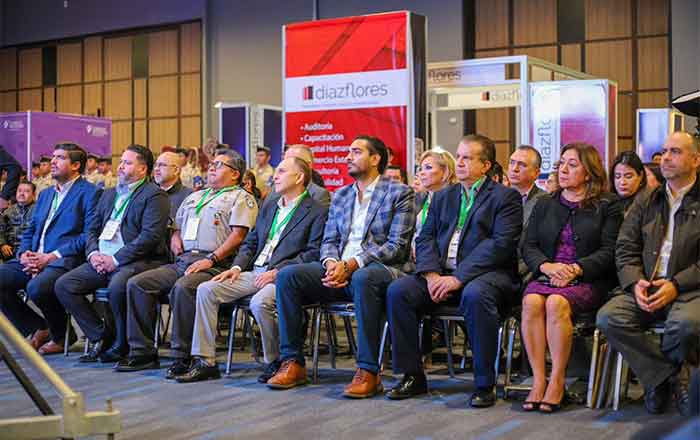 Asiste alcalde de Reynosa a inauguración de Foro INDEX 1 ALCALDE 2 9