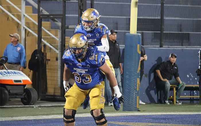 ¡Auténticos a las semis! Vencen al IPN 2 AUTENTICOS 4