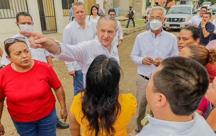 Refrenda Oseguera compromiso con necesidades de maderenses 1 MADERO 2 5