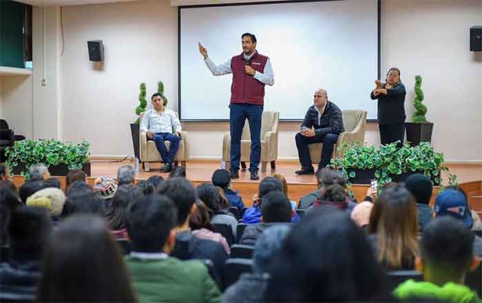 Participan alumnos de UTTN en Foro Juvenil con alcalde de Reynosa 1 REYNOSA 2 8