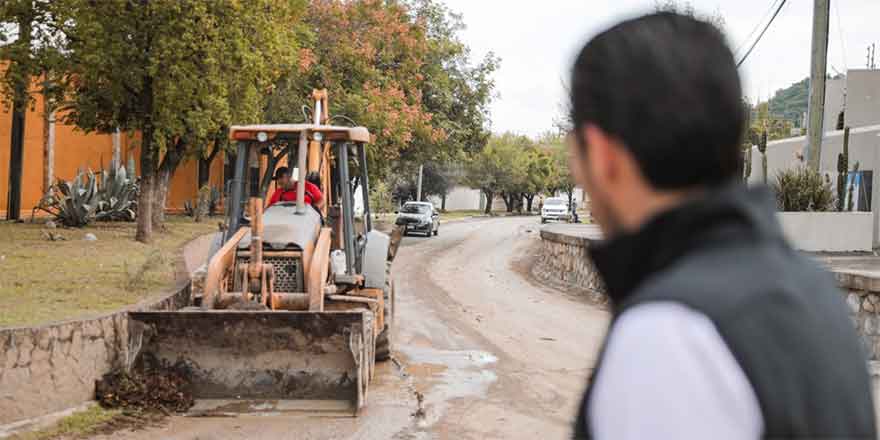 Tiene Santiago NL operativo de remozamiento en calles 1 SANTIAGO 2