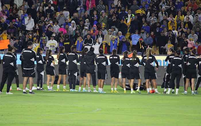 Listas las Amazonas para la final vs América 1 TIGRES FEM 2 1