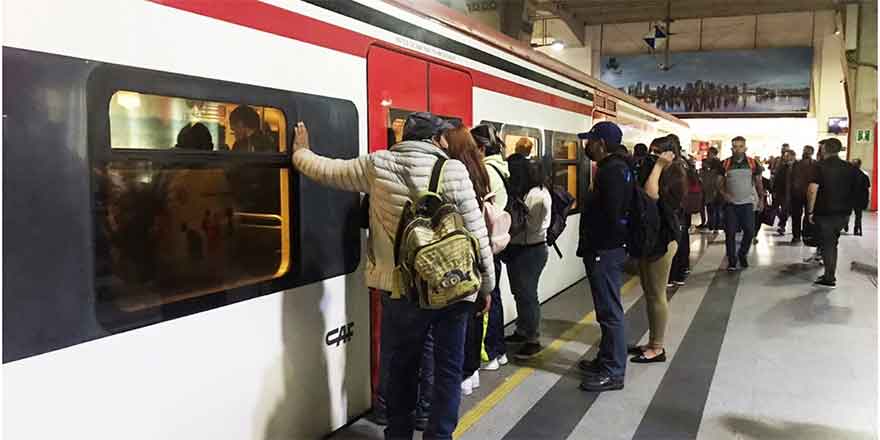 TREN-SUBURBANO