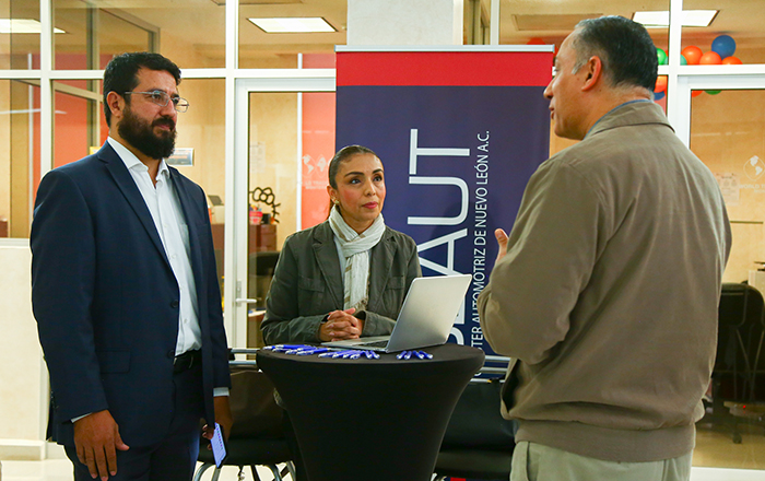 Reúne UANL a cámaras y clusters con Pymes 2 cafe 2