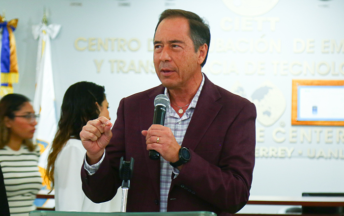Reúne UANL a cámaras y clusters con Pymes 1 cafe 3