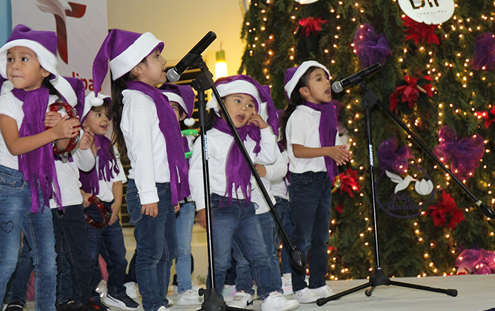 Llega la Navidad a la casa Club del Adulto Mayor 2 318947557 1157457811861251 744964450713917400 n
