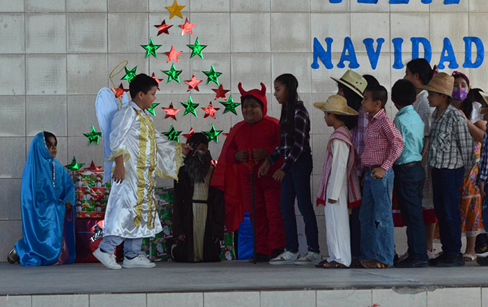 Presentan estudiantes alegre festival navideño 2 319568299 1770722326634449 6798404210700445980 n