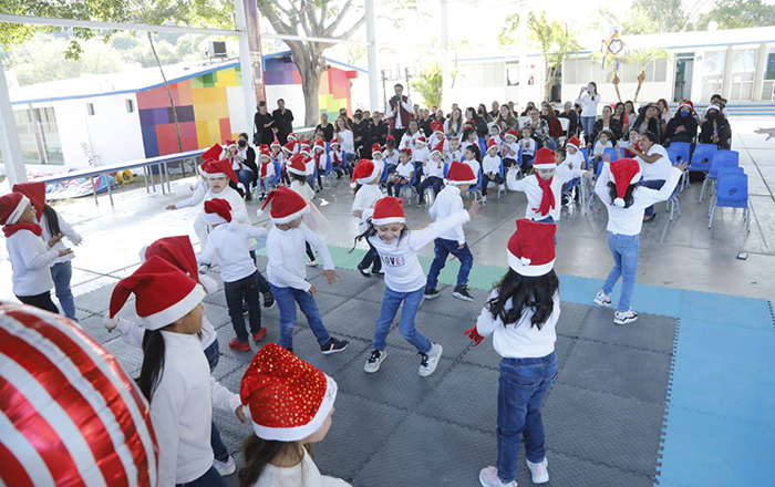 Llega la Navidad al Centro de Cuidado Diario Infantil 2 320139107 2127127130819764 8162220350877283196 n