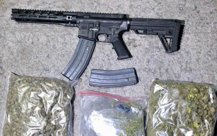 Detienen a pareja armada y con droga 3 320207019 917394149697974 7503639011644056843 n