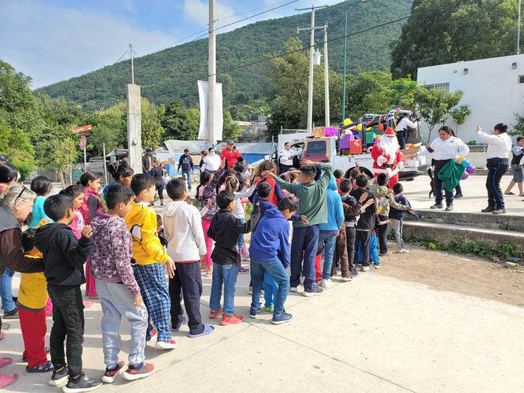 Más de 500 menores recibieron juguetes de la Guardia Estatal 1 320609565 444118297933134 1238560778436166445 n