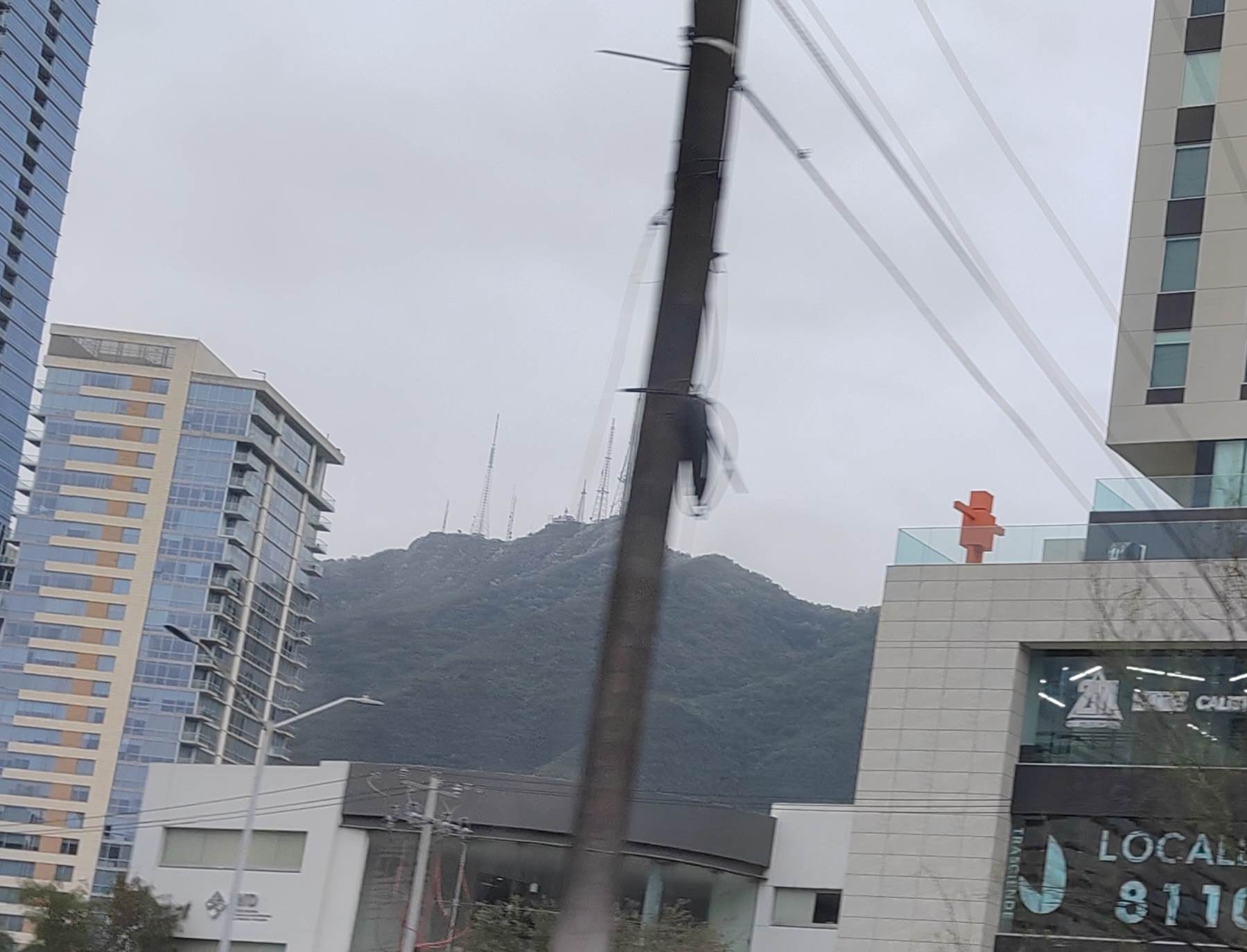 Comienzan a ‘vestirse’ de blanco los cerros en Monterrey 3 321295532 1128853544501894 3106140632161101671 n