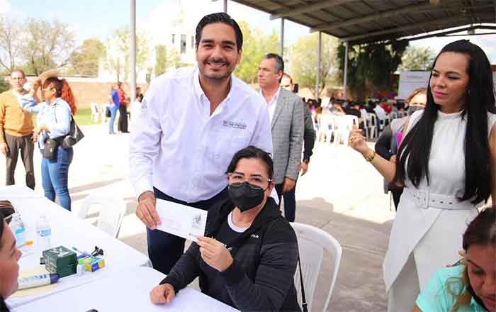 Impulsa Gobierno de Carlos Peña maestrías y doctorados 1 BECAS 2
