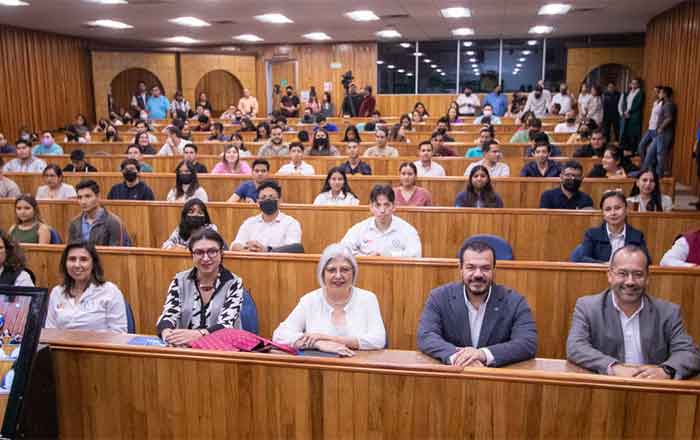 Reconocen a la Universidad Autónoma de Tamaulipas 1 ERASMO GONZALEz 2