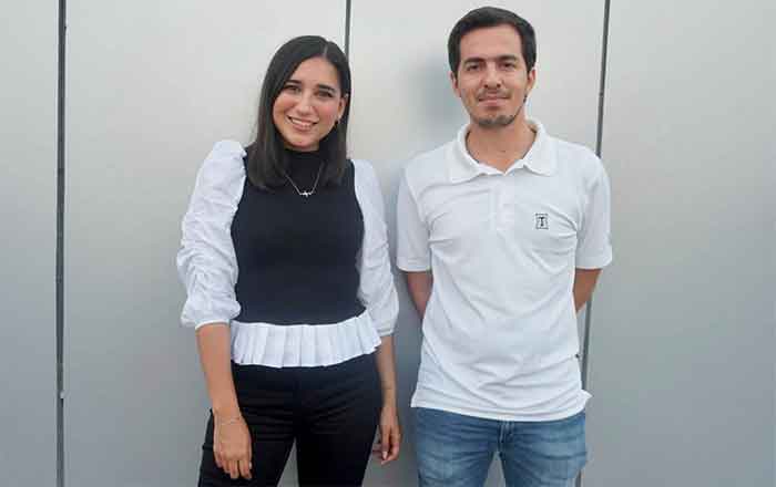 JOVENES