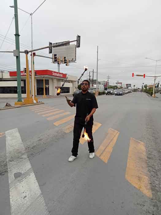 Hace Kevin malabares con fuego en Reynosa 4 Kevin 4
