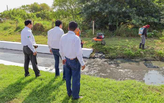 En días festivos dan mantenimiento a canales de Ciudad Madero 1 MADERO 4