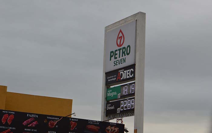 Variante precio de la gasolina en la frontera 1 323740486 1188216105150049 3706060122312818363 n