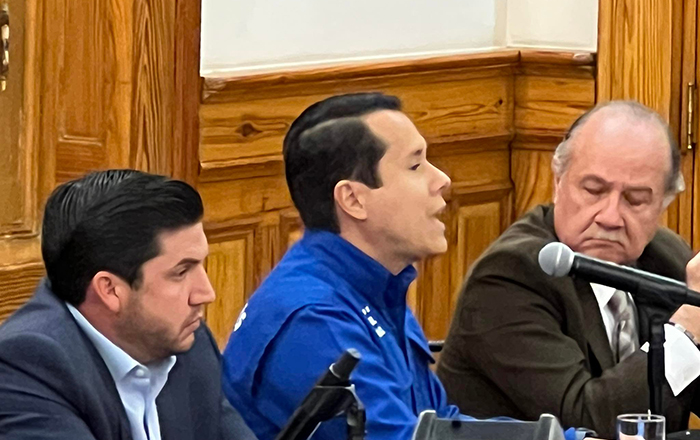 ‘Nosotros los pobres y los ricos también lloran’; César Garza Villarreal 2 324970370 565856428434893 4294081777261924019 n