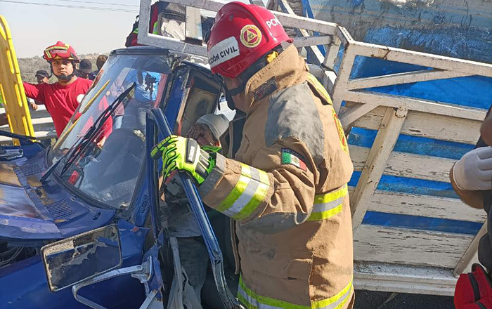 Quedan dos prensados en choque en la autopista Reynosa-Monterrey 2 325023591 670666964838797 1249098921848082903 n